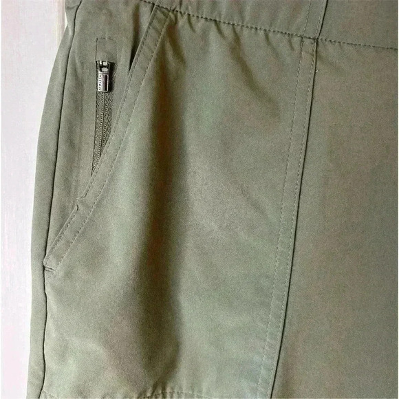 Athleta Tribeca Utility Crop Laurel Olive Green Pants Size 10 - Picture 7 of 14